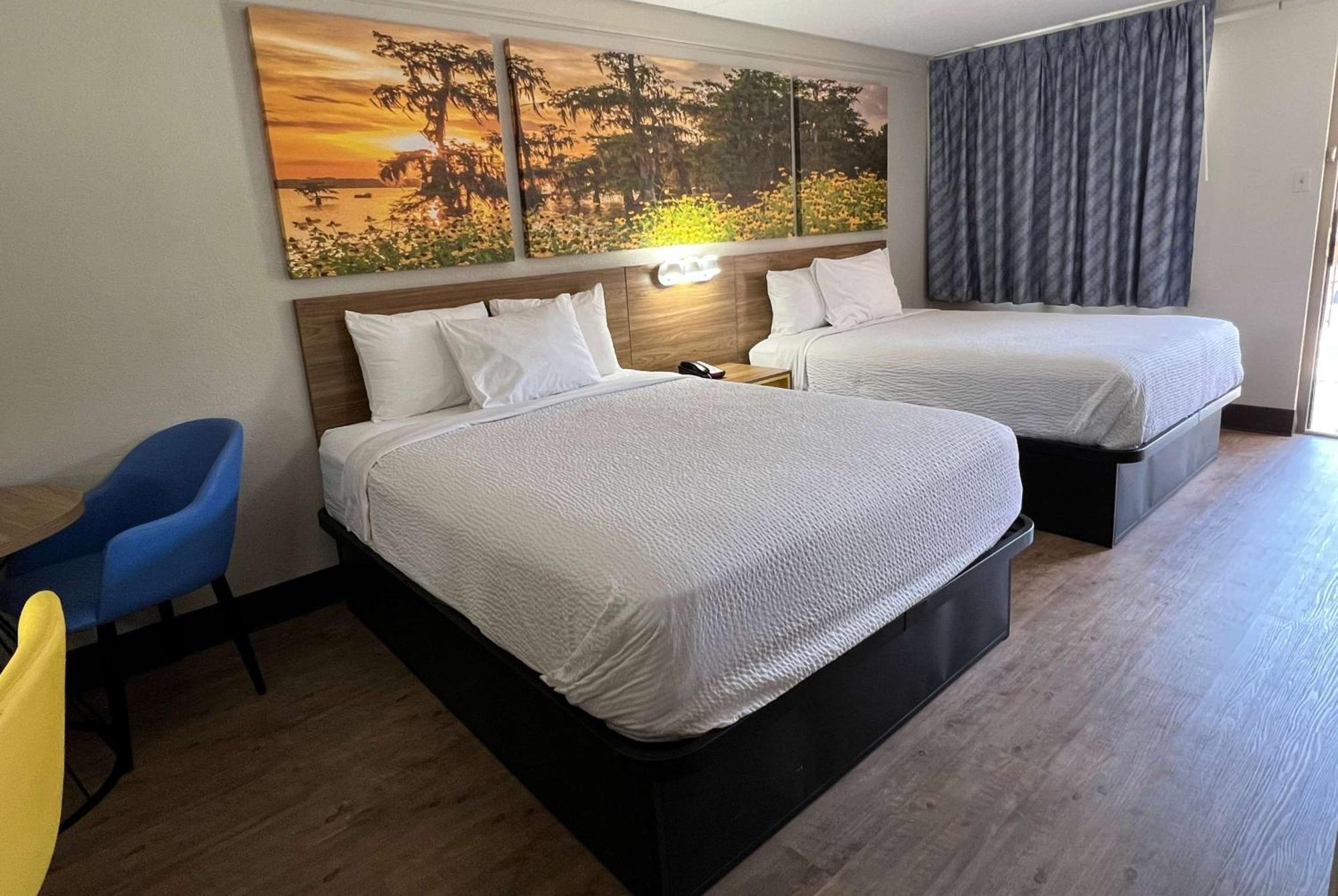 Days Inn By Wyndham Birmingham/West Екстериор снимка
