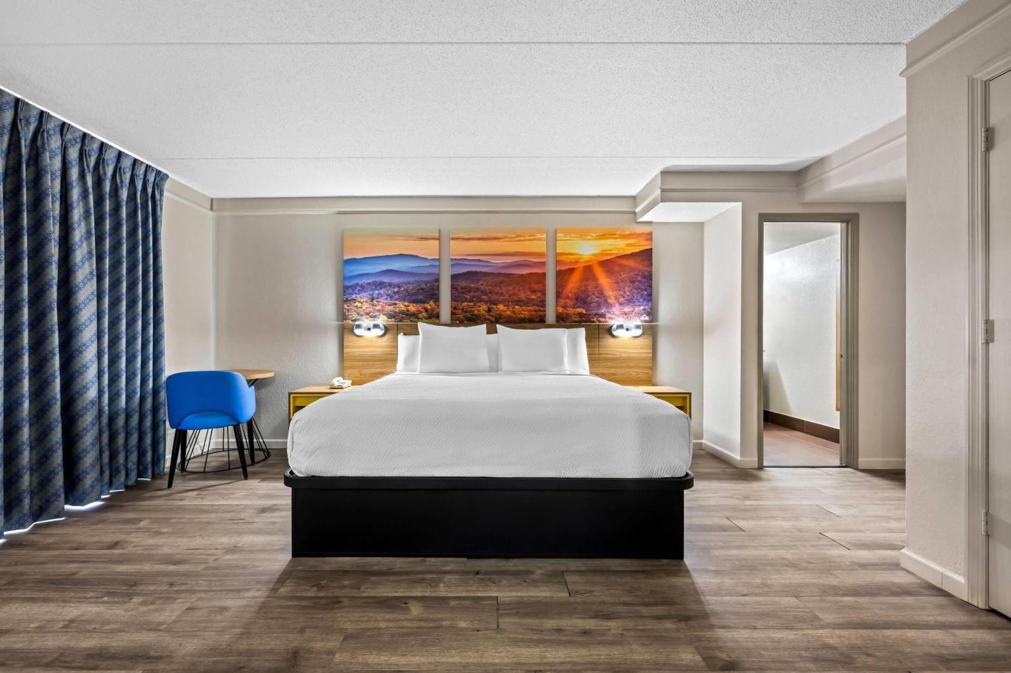 Days Inn By Wyndham Birmingham/West Екстериор снимка